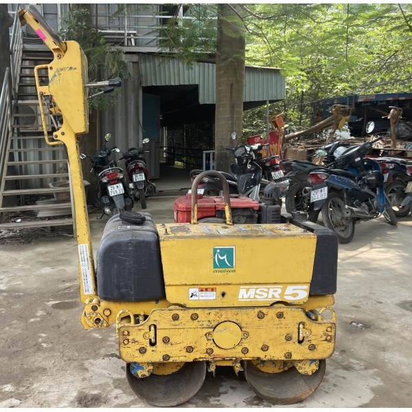 Máy Lu Dắt Tay Meiwa 