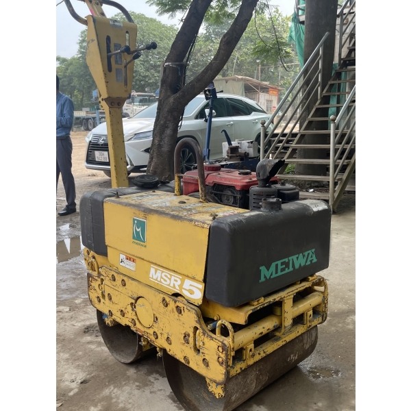 Máy Lu Dắt Tay Meiwa 